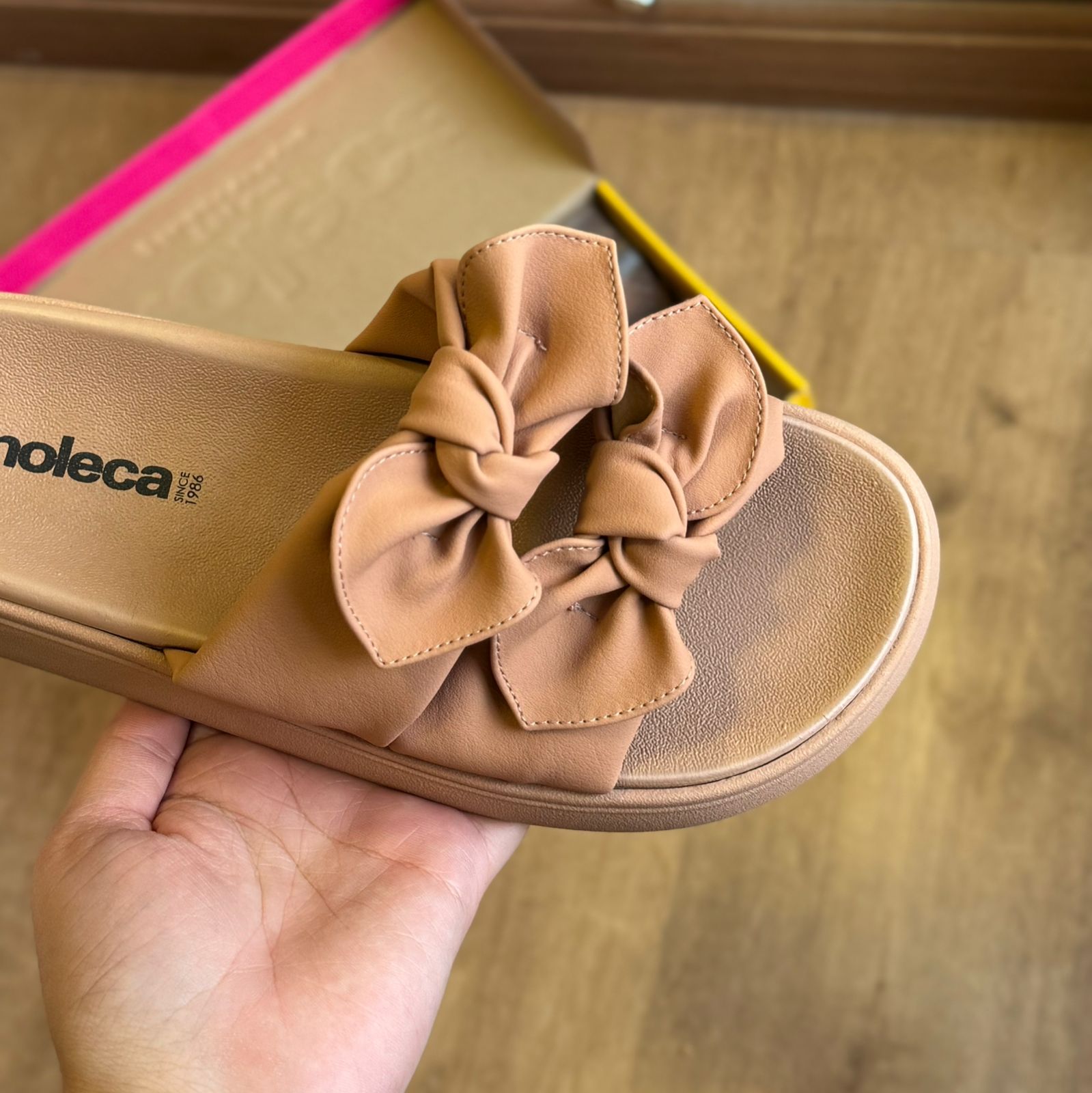 Sandália Feminina Moleca Confortável Laço Elegante Tiras Delicadas Dia a Dia