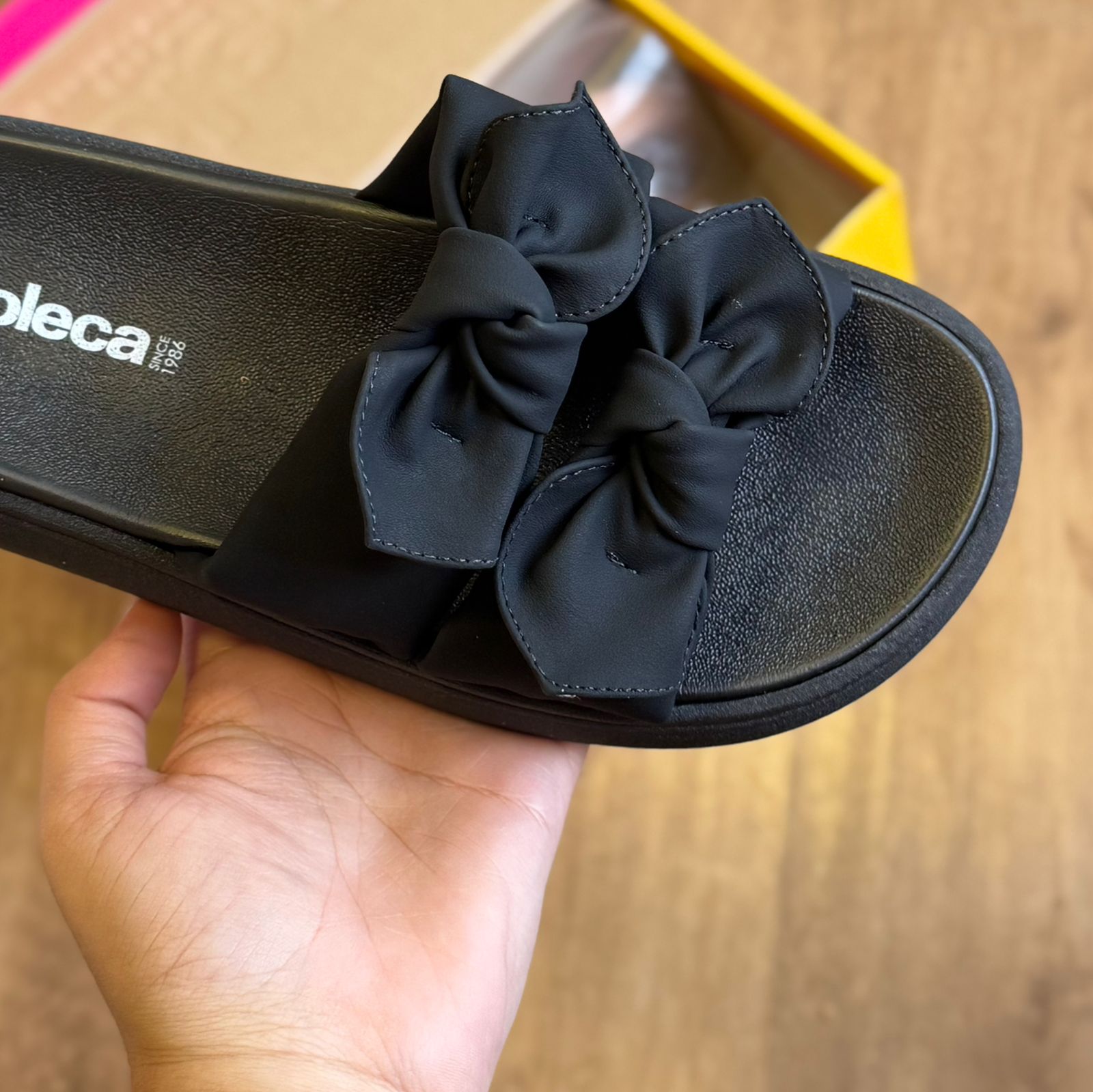 Sandália Feminina Moleca Confortável Laço Elegante Tiras Delicadas Dia a Dia