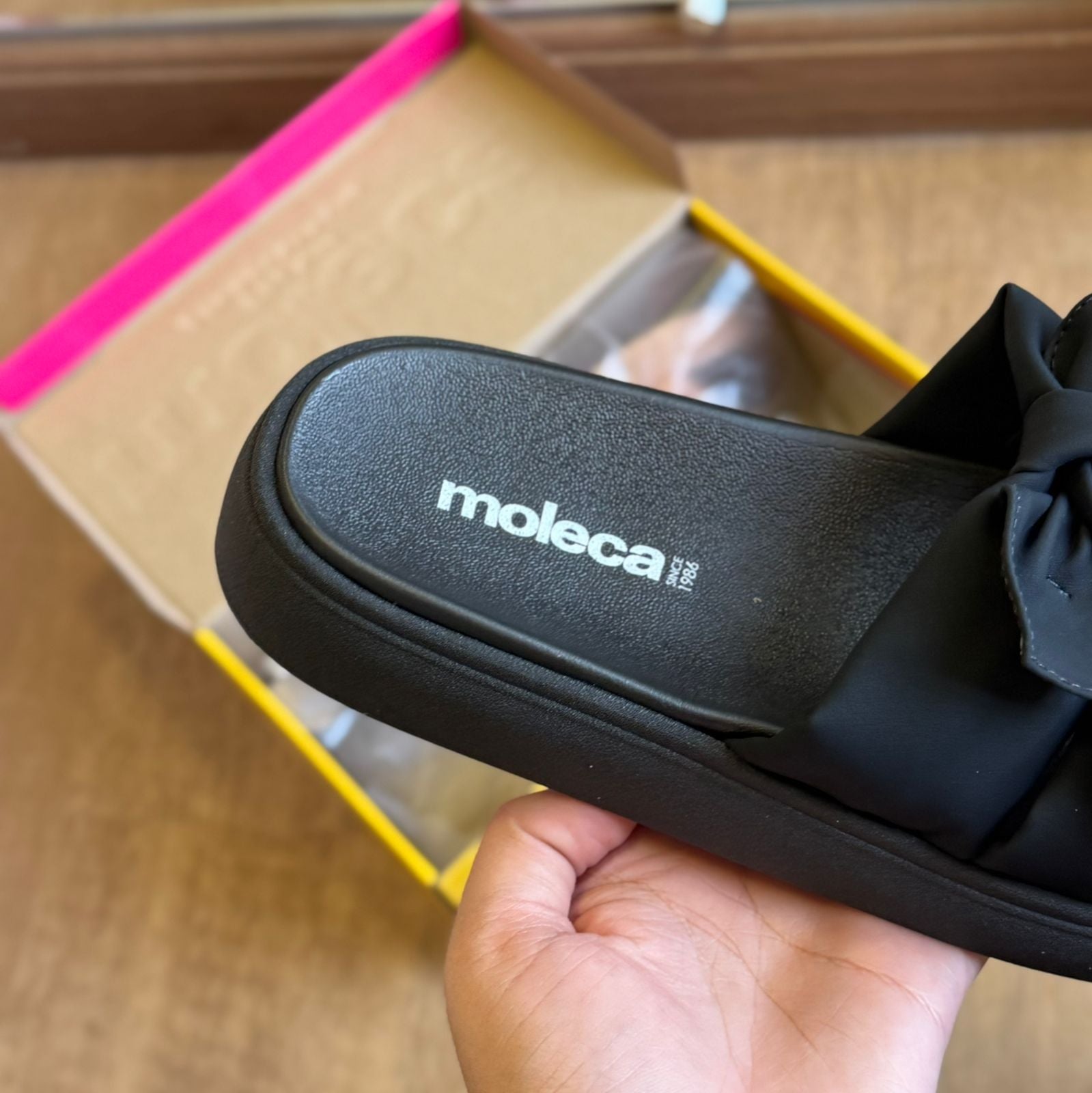 Sandália Feminina Moleca Confortável Laço Elegante Tiras Delicadas Dia a Dia